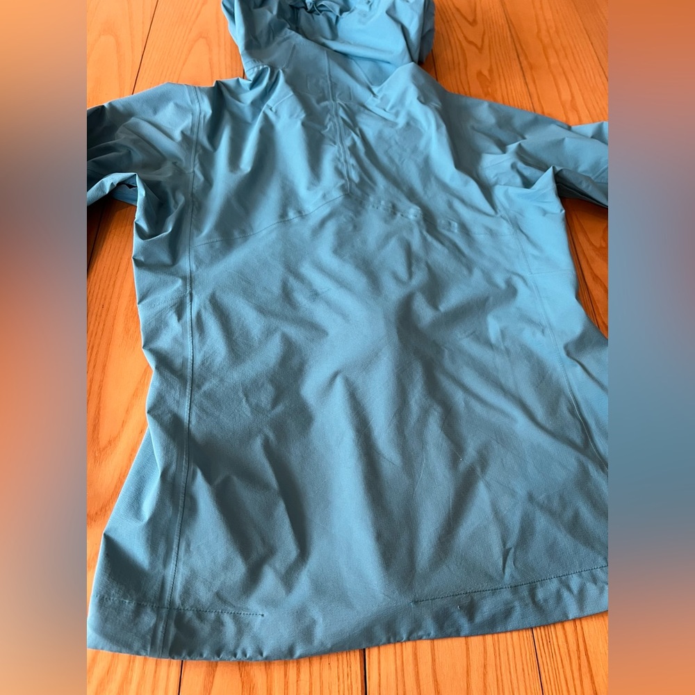 Lightweight Rain/Wind Jacket - image 7